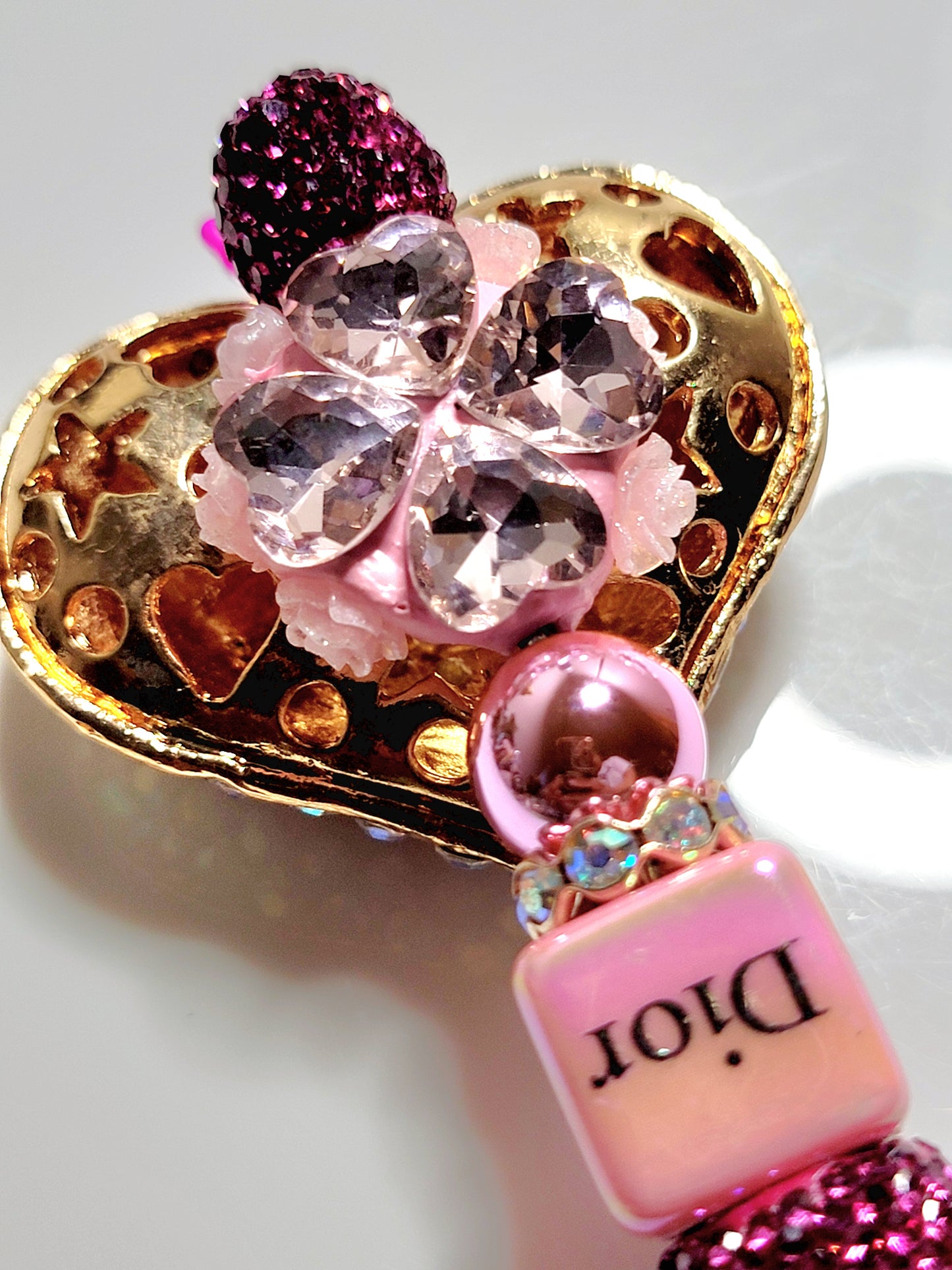 The Glamorous Heart Bling Statement Pen